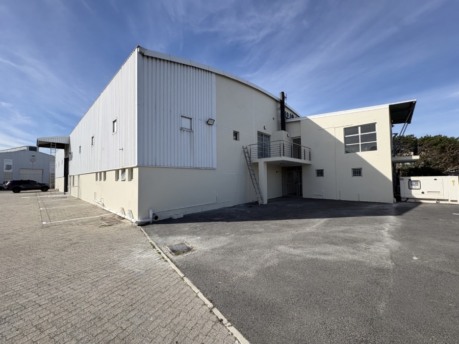 To Let Commercial Property for Rent in Montague Gardens Western Cape